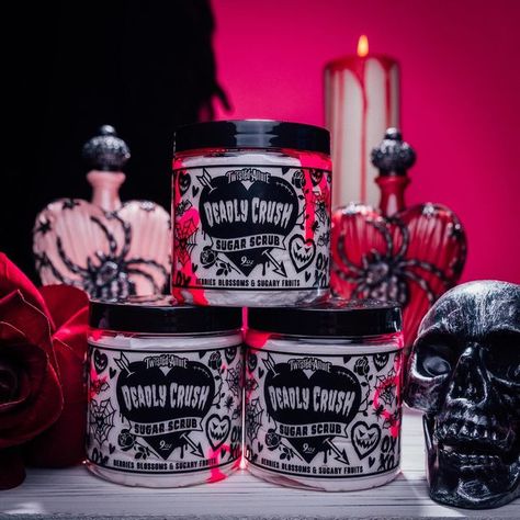 Halloween Body Scrubs, Halloween Scented Candles, Spooky Wax Melts, Halloween Candles Bath And Body Works, Skull Jar Candle, Valentine Candles, Lipstick Tutorial, Beauty Therapy, Soap Recipes