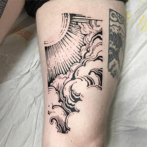 Sun Cloud Tattoo, 1998 Tattoo, Cloud Tattoo Design, Tattoo Sonne, Ouroboros Tattoo, Woodcut Tattoo, Cloud Tattoo, Sun Clouds, 3d Tattoo