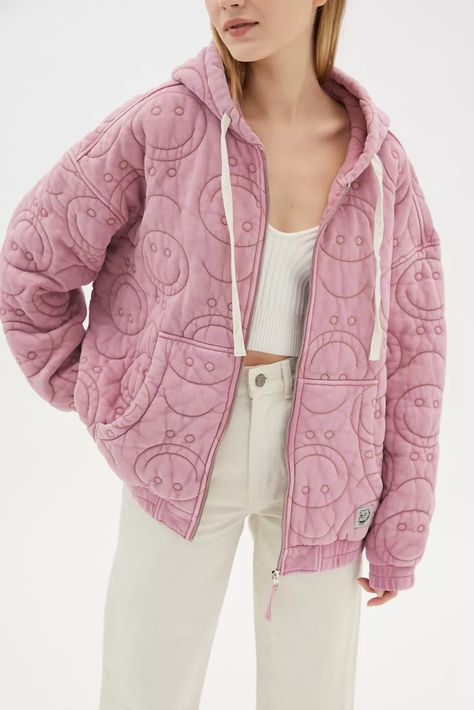 Summer’s Cutest Fashion Trend Will Make You Feel Very Emotional Smiley Face Clothing, Quoi Porter, Zip Up Hoodie, Embroidered Design, Quilted Jacket, Smiley Face, Fleece Hoodie, Cute Fashion, Zip Up