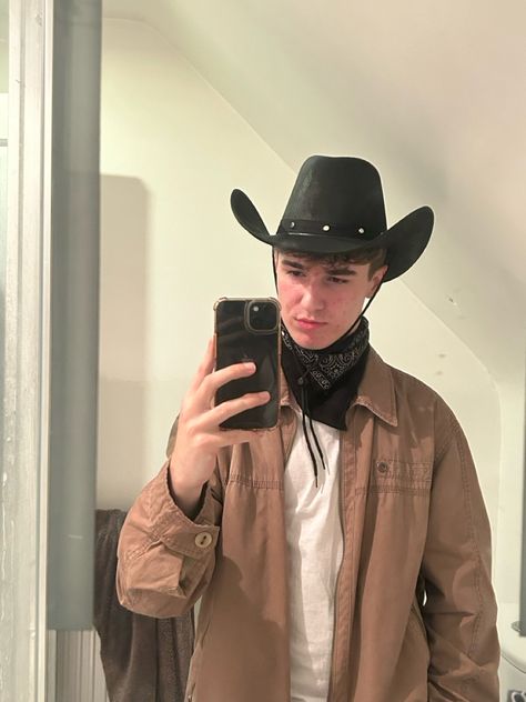 Halloween Cowboy Men, Easy Boy Costumes, Halloween Party Outfits Men, Easy Men Costumes, Cowboy Costume Aesthetic, Halloween Costume Men Aesthetic, Mens Cowboy Costume, Easy Man Costumes, Halloween Costume Guys