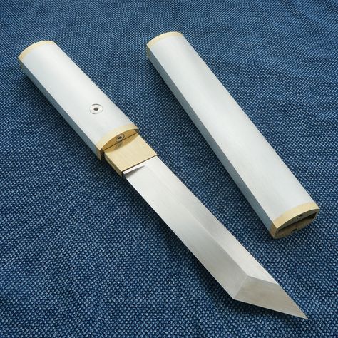 Handmade fullmetal tanto from W1-7 high carbon steel, brass seppa and habaki, handle and sheath from aluminum. Mom Dad Tattoo Designs, Mini Knife, Tanto Knife, Knife Patterns, Unique Knives, Dad Tattoos, Samurai Swords, Cool Knives, Art Tools