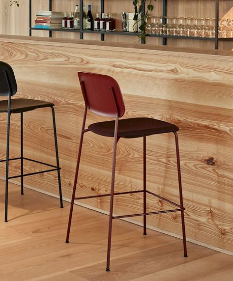 SOFT EDGE 10 BAR STOOL UPHOLSTERY - HAY Hay Soft Edge, Red Bar Stools, Strong Curves, Scandinavia Design, Red Bar, Low Stool, Fritz Hansen, Kitchen Stools, Chaise Bar