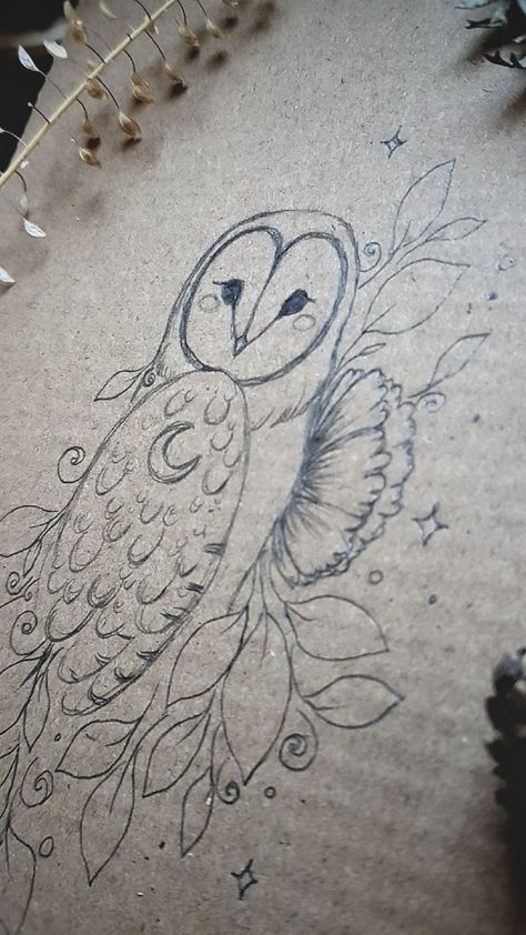 magicwoodcreations on Instagram: Time lapse drawing of a magical Barn owl ~💕💗🦉 I hope you enjoy and wish you all a magickal Friday🥰 . . . . . . #owl #owlart #owlpainting… Draw Owl, Barn Owl Tattoo Design, Moon Owl Tattoo, Owl Drawing, Owl Moon Tattoo, Owl Tattoo With Moon, Barn Owl Painting, Owl And Moon Drawing, Owl Thigh Tattoos