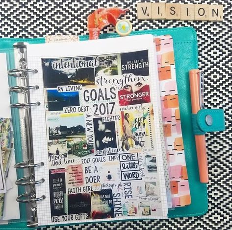 Use your vision board as a planner Vision Planner, Vision Board Diy, Vision Boarding, Vision Board Planner, Vision Board Examples, Vision Board Ideas, Vision Book, Vision Board Party, Goal Board