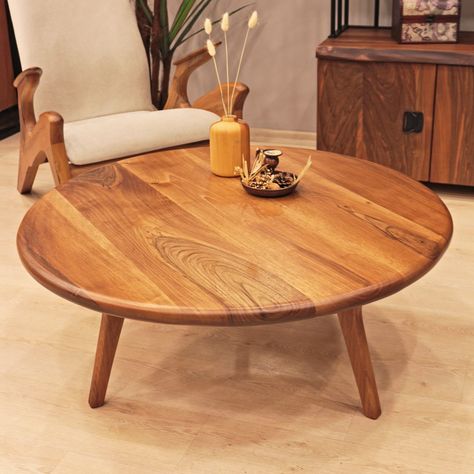 Minimalist Modern Round Coffee Table made of Solid Walnut Wood for you home, office, lounge and other living areas.  This eye-catching coffee table offers a timeless piece of furniture in your living areas with its remarkable design. Made of high-quality walnut wood, which possesses its own exquisite texture, grain patterns, and colors, providing a magnificent and durable appearance. Solid wood hand crafted coffee table achieves a perfect harmony between minimalism and modern design. It looks su Round Coffee Table Decor, Coffee Table Unique, Round Coffee Table Living Room, Circle Coffee Tables, Modern Sofa Table, Scandinavian Coffee Table, Handmade Coffee Table, Round Coffee Table Modern, Minimalist Coffee Table