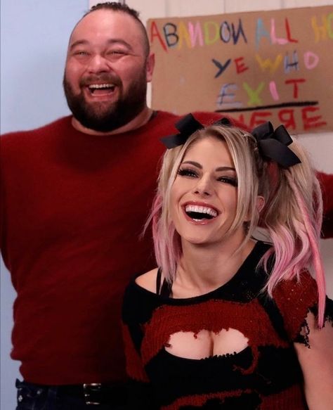 Alexa Bliss And Bray Wyatt, Alexa Bliss Bray Wyatt, Elvira Movies, The Hardy Boyz, Sports Athletes, Wwe Outfits, Lexi Kaufman, Bray Wyatt, Wrestling Stars