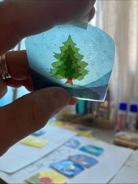 Waldorf Advent Crafts, Waldorf Window Transparency, Waldorf Transparency, Waldorf Advent, Window Transparency, Winter Solstice Traditions, Lighthouse Crafts, Advent Crafts, Transparent Art