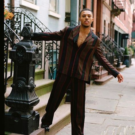 Diggy (@diggysimmons) • Instagram photos and videos Diggy Simmons Style, Diggy Simmons, Rolling Stones Magazine, 60s Mod, West Village, Black Men Fashion, Mens Street Style, Black Men, Street Style