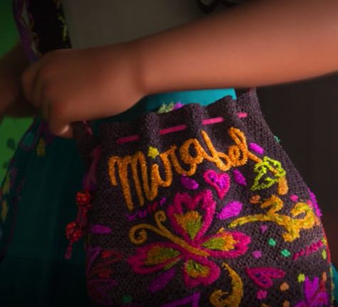 Where to find a Colombian Wayuu bag like Mirabel’s from Encanto: 4 options we love Mirabel Skirt, Encanto Aesthetic, Encanto Party, Mirabel Madrigal, Familia Madrigal, Bibbidi Bobbidi Boo, Aesthetic Disney, Mochila Bag, Skirt Details