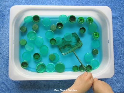 Fine motor play fishing Fishing Activity, Outdoor Water Play, Water Play For Kids, Fine Motor Play, Funky Fingers, Summer Fun Ideas, Net Fishing, Activity For Toddlers, Play For Kids