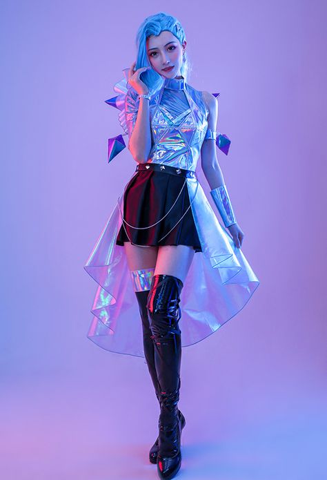 Cool Trendy Outfits, Metaverse Fashion Design, Space Inspired Outfits Fashion, Galactic Aesthetic Outfit, Space Outfit Concept Art, Cute Futuristic Outfits, Sifi Outfits, Spacepunk Outfit, Cyberpop Outfit