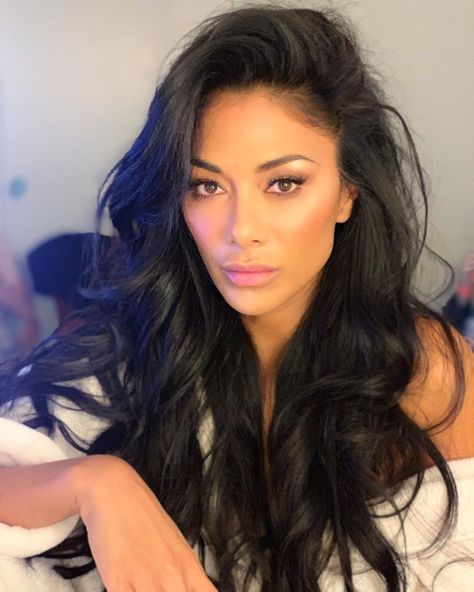 Nicole Scherzinger on Instagram: “Loved playing around with these wigs, but she’s back. 💁🏽‍♀️❤️” Nicole Scherzinger Hair, Nichole Scherzinger, Nicole Scherzinger Style, Sup Girl, Light Makeup Looks, Adrienne Bailon, Brown Eyed Girls, Christina Milian, Nicole Scherzinger