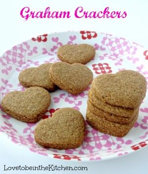 Graham Crackers - Love to be in the Kitchen Newest Recipes, Cracker Recipe, Homemade Graham Crackers, Cracker Cookies, Peanut Butter Oatmeal Cookies, Kid Snacks, Peanut Butter Oatmeal, Healthy Peanut Butter, Cracker Recipes