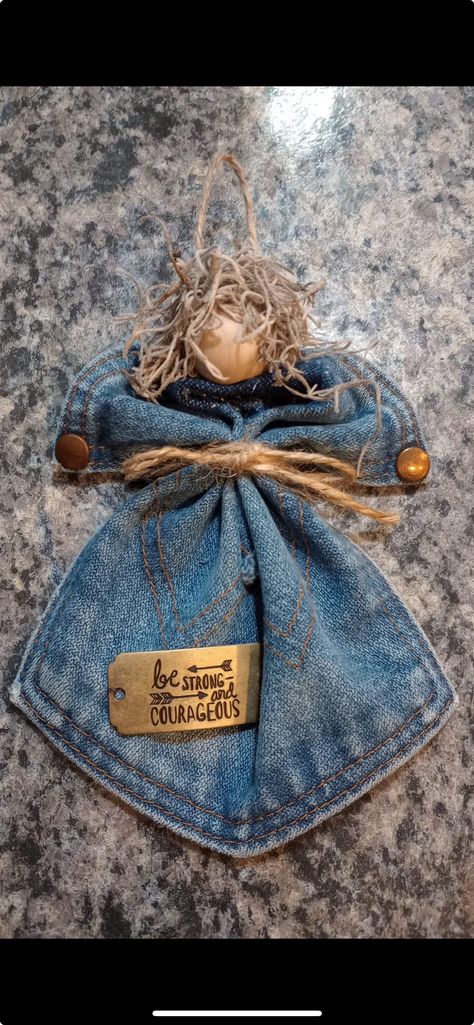 How To Make Denim Pocket Angels, Denim Christmas Crafts, Denim Pocket Angels, Jean Pocket Angels Diy, Denim Angel Ornament, Memory Angels From Clothes, Denim Pocket Crafts, Jean Pocket Angels, Denim Angels