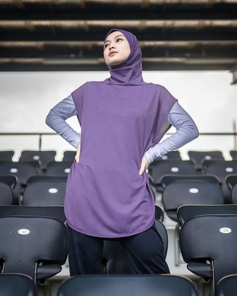 Hijab Active Wear, Muslim Sportswear, Hijabi Sports Outfit, Running Wear Women, Modest Gym Wear, Modest Workout Clothes, Modest Workout, Inner Hijab, Sports Hijab