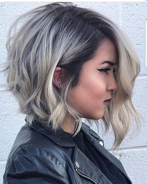 Hair Color Unique, Cool Short Hairstyles, Caramel Highlights, Kids Hair Cuts, Bob Haircuts For Women, Trendy Hair Color, Short Hair Color, Penteado Cabelo Curto, Ombre Hair Color