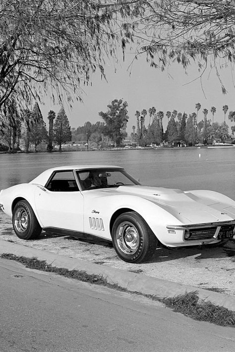 Corvette Stingray 1969 Wallpapers, 70s Aesthetic Men, Corvette Aesthetic, Infinite Car, Carian Cole, Vintage Corvette Aesthetic, 60s 70s Aesthetic, Corvette L88, Corvette Stingray 1969