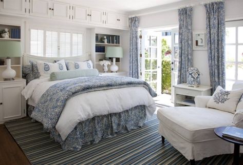 master bedroom white with print Blue White Bedroom, Blue Bedrooms, Dream Bedrooms, White Bedroom Design, Beautiful Bedrooms Master, House Of Turquoise, Slaap Lekker, Coastal Bedrooms, Pretty Bedroom