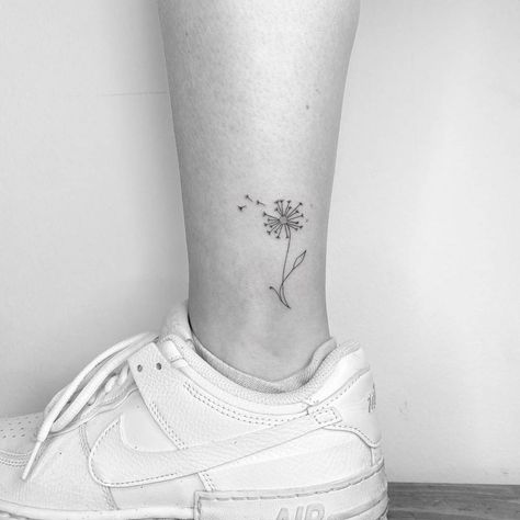 Little dandelion tattoo done on the ankle, fine line Dandelion Ankle Tattoos For Women, Dandelion Tattoo On Ankle, Dandelion Matching Tattoos, Dandelion Line Tattoo, Cute Dandelion Tattoos, Dandelion Simple Drawing, Dandelion Foot Tattoo, Dandoline Wishes Tattoo, Dandelion Ankle Tattoo