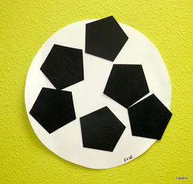 Soccer Ball Crafts For Toddlers, Soccer Crafts For Toddlers, Sports Crafts For Toddlers, Ball Crafts For Preschoolers, Summer Sports Crafts, Soccer Ball Crafts, Sports Crafts For Kids, Sports Lesson Plans, Realistic Paper Flowers