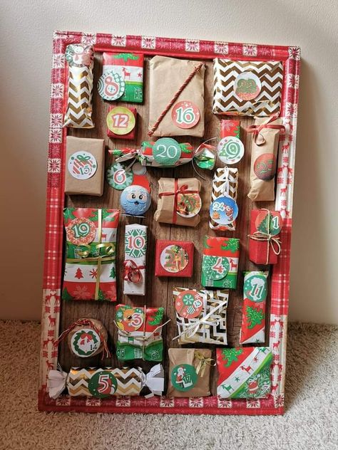 Christmas Decor Diy Crafts, Christmas Ideas Diy, 2023 Christmas Tree, Christmas Decoration Diy, Christmas Nails 2023, Homemade Advent Calendars, Calendar Advent, Christmas Advent Calendar Diy, Fun Christmas Party Games