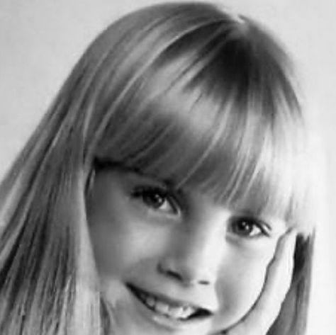 Heather Michele O’rourke on Instagram Tina Yothers, Poltergeist Movie, Marie Windsor, Heather O'rourke, Family Ties, American Children, Young Actresses, Child Actresses, Star Children