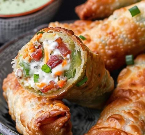 Seafood & Sool Food Recipe Foodies🍜 | Bacon Jalapeño Popper Eggrolls | Facebook Bacon Jalapeno Poppers, Gordon Ramsay Recipe, Stuffed Jalapenos With Bacon, Dump Meals, Egg Roll Recipes, Healthy Slow Cooker, Slow Cooker Recipes Healthy, Family Cookbook, Jalapeno Poppers