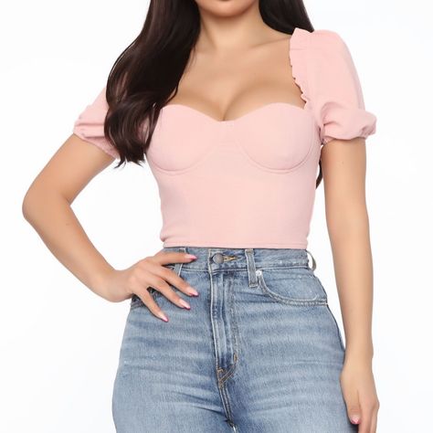 Fashion Nova Crop Top Not Enough For Me Cropped Blush Size Xs Never Worn Nwt Willing To Negotiate & Best Offer! Stevie Nicks Young, Low Cut Shirt, Janet Guzman, Kylie Jenner Outfits, Jenner Outfits, Blouse Designs Latest, Fashion Nova Tops, Tops Fashion, Not Enough