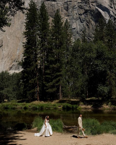 I will follow you anywhere. Love can take us all to some crazy places, & it took Kortney & Marcus to the ends of the earth this week. Their Yosemite wedding was epic, sweet, and full of a stillness and peace that it truly was meant. to. be. The two hosted us all at the incredible @autocamp Yosemite property, which doubled as the most perfect venue as well as lodging accommodations in many different forms. Between the wildlife roaming the grounds & the live music in the evenings, the energ... Autocamp Yosemite, Destination Wedding California, Crazy Places, Kauai Island, Yosemite Camping, Hawaii Weddings, Wedding Adventure, Yosemite Elopement, Wedding California