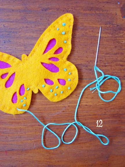 6 Crafts To Make Using Felt Butterflies Butterfly Finger Puppet, Butterfly Puppet, Puppet Tutorial, Operation Christmas Child Shoebox, Sewing Club, Felt Puppets, Creative Sewing, Diy Butterfly, Operation Christmas Child