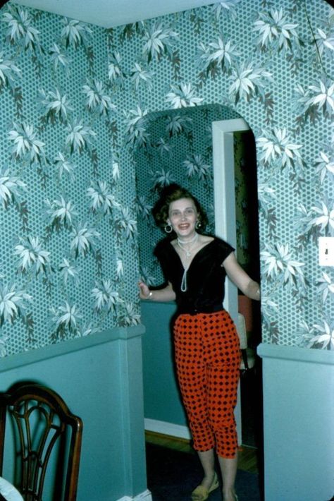 1950s House, Outfits Black, Family Photo Outfits, Vintage Life, 1950s Fashion, Vintage Pictures, The 1950s, Vintage Photographs, 1950s Vintage