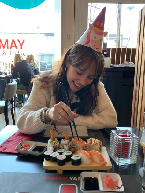 #sushi #bestfriend #sushilovers #bestie #bestiegoals #birthday Sushi Cake Birthday, Birthday Sushi, Sushi Birthday, Eating Sushi, Sushi Cake, With My Best Friend, 19th Birthday, Friends Instagram, Sushi Restaurants