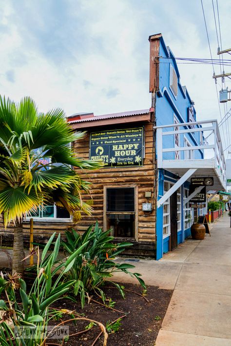 I definitely want to visit this so-called "hippie" town with its chill vibes. ~Paia. Paia Hawaii, Maui Adventures, Paia Maui, Maui Babe, Maui Wowie, Maui Hawaii Vacation, Hawaiian Travel, Hawaii Travel Guide, Trip To Maui