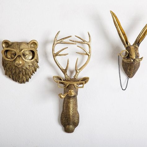 These animal heads are made just for you. We are using very high quality resin materials. The dimensions are mentioned in the pictures. Deer Wall Mount, Animal Head Wall Decor, Golden Deer, Animal Head Wall, Antique Wall Decor, Rabbit Head, Animal Pendant, Deer Wall, Animal Wall Decor