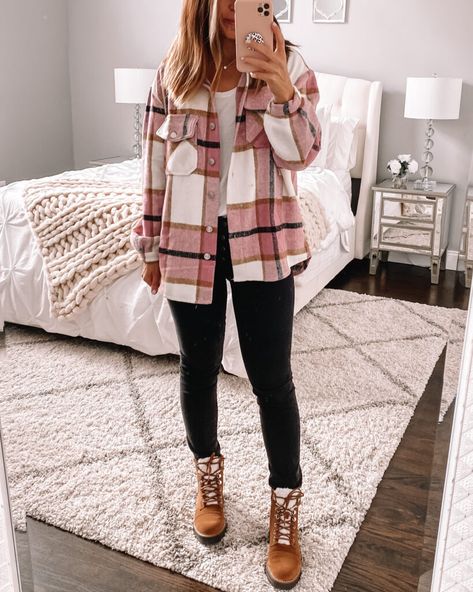 Friday Favorites Mrs Casual, Shacket Outfit Women, Leggings Booties, Shacket Outfit, Flannel Outfits, Plaid Shacket, Friday Favorites, Outfit Inspo Fall, White Tee