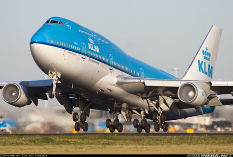 KLM - Royal Dutch Airlines PH-BFT Boeing 747-406M aircraft picture 747 Airplane, Klm Airlines, Aerospace Design, Boeing 747 400, Klm Royal Dutch Airlines, Jumbo Jet, Best Airlines, Cheap Flight, Aircraft Photos