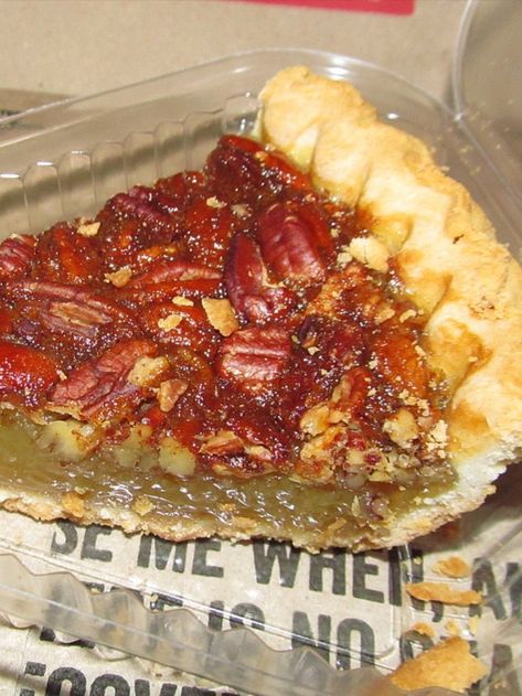 Pecan Pie | TOP 10 Traditional Southerner Foods you MUST try | Souther, USA https://thetravelhackinglife.com/top-10-traditional-Southerner-foods-by-united-states/ 👈 for MORE Southerner Foods & Spectacular Places #PecanPie #Southernerfood #AmericanFood #Souther #USA #thetravelhackinglife #美国食物 #अमरीकीभोजन #Comidaamericana #طعامامريكي #MakananAmerika #Американскаяеда #আমেরিকানখাদ্য #Nourritureaméricaine # Comida americana #امریکنفوڈ #AmerikanischesEssen #AmerikanischesEssen #Amerikaanseten Usa Food Traditional, United States Food Traditional, American Pie Don Mclean, North American Food, American Apple Pie, America Food, Pie Tops, American Food, Pecan Pie