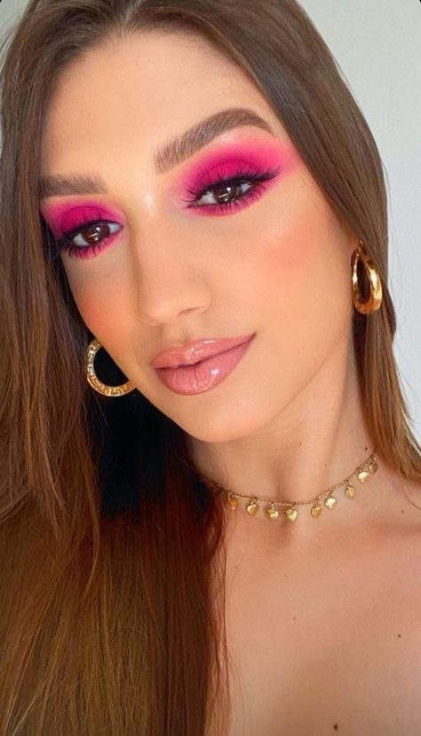 Make Up Fucsia, Makeup Fucsia, Fucsia Makeup, Barbie Makeup, Birthday Makeup, Glam Makeup Look, Colorful Eye Makeup, Fancy Makeup, Bold Makeup