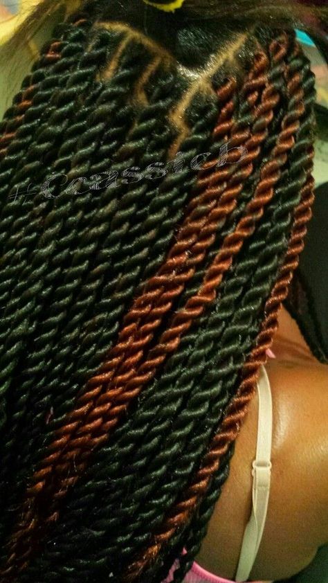 Senegalese Twist Braids Medium, Medium Senegalese Twist, Medium Twist Braids, Big Twist Braids Hairstyles, Twist Medium, African Braids Hairstyles Pictures, Braids Medium, Senegalese Twist Braids, Senegalese Twist Hairstyles