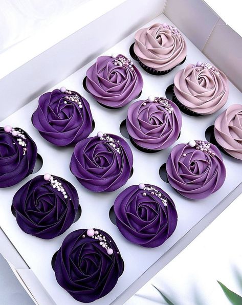 Cupcakes Decoration Purple, Dark Purple Cupcakes, Purple And Red Cake, Black And Purple Cake Ideas, Jewel Tone Cupcakes, Purple And Black Cupcakes, Purple Black Cake, Purple Birthday Party Ideas For Women, Purple Cupcakes Ideas