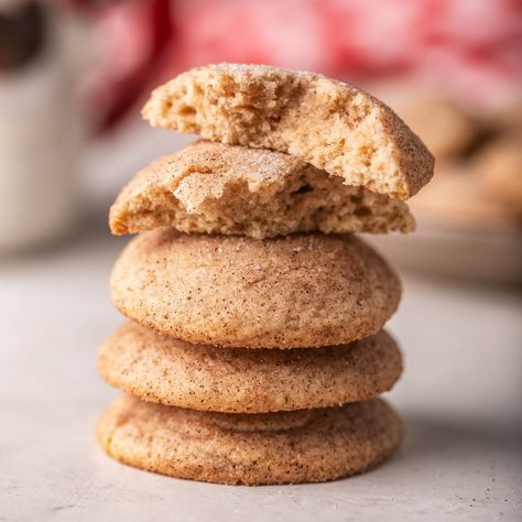 Small Batch Snickerdoodles Cajun Dessert Recipes, Small Batch Desserts, Snickerdoodle Cookie Recipe, Soft Chewy Cookies, Caramel Cake Recipe, Butter Sugar Cookies, Snickerdoodle Cookie, Ultimate Cookies, Holiday Cookie Exchange