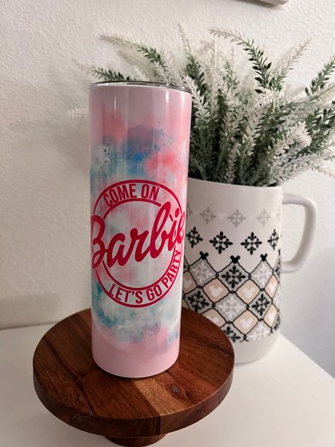 Barbie Tumbler, Sublimation Ideas, Cup Ideas, Crafty Mama, Metal Straws, Barbie Girl, Tumbler Cups, Craft Ideas, Tumbler