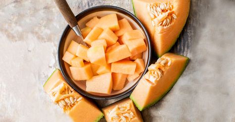 This tasty, although odd-looking, melon is packed with nutrients. Its health benefits might surprise you. Cantaloupe Benefits, Vitamin C Foods, Healthy Benefits, Cut Up, Summer Fruit, Low Calorie Recipes, Digestive Health, Nutrition Recipes, Fruits And Veggies