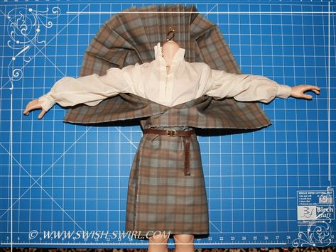 Great Kilt Men, Outlander Fashion, Kilt Pattern, Irish Kilt, Outlander Funny, Great Kilt, Outlander Costumes, Historical Shoes, Great Scot