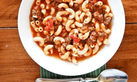 Gonna Want Seconds - American Goulash Worchester Sauce, Beef And Pasta, New England Autumn, Season Salt, American Chop Suey, England Autumn, American Goulash, Goulash Recipe, Cut Recipe