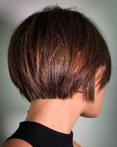 Exemplary Stacked Bob Haircuts And Hairstyles For Women with Best Hair Color Ideas 2022-2023 Anne Heche Short Hair, Haircut Hairstyle, Short Bob Haircuts, Haircuts For Fine Hair, Short Hair Haircuts, Short Hair With Layers, Short Bob Hairstyles, Short Hair Cuts For Women, Great Hair