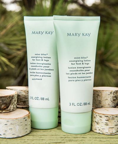 Mint Bliss Energizing Lotion, Mary Kay Products, Pink Pins, Selling Mary Kay, Mary Kay Marketing, Imagenes Mary Kay, Mary Kay Skin Care, Homemade Face Cream, Mary Kay Ash