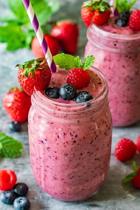 Benefits Of Smoothies, Mixed Fruit Smoothie, Fruit Milkshake, Fruit Smoothie Recipes Healthy, Mixed Berry Smoothie, Drink Recipes Nonalcoholic, Tastemade Recipes, Health And Vitality, Milk Shakes