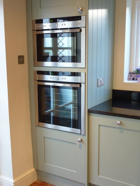 stacked double oven, to go along with my heavy duty mixer. Stacked Ovens Kitchen, Oven High Cabinet, Kitchen Built In Oven, Built In Cooker, Kitchen Ovens, Stacked Ovens, Fitted Cupboards, Built In Oven, Grey Painted Kitchen