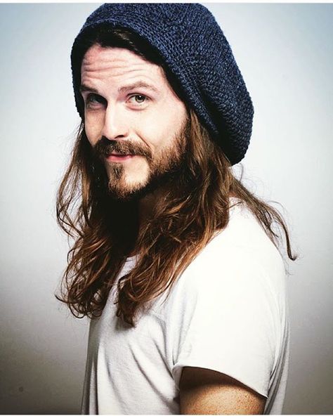 cool 15 Simple Rules On How To Get Long Hair - Easy Solution Check more at http://machohairstyles.com/how-to-get-long-hair/ Beret Hairstyles Long Hair, Flat Cap Men Outfit, Beret Hairstyles, Get Long Hair, Flat Cap Men, Mens Hair Colour, Hair Easy, Simple Rules, Hair Envy